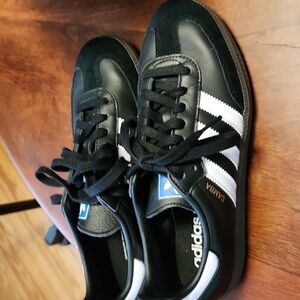 Adidas Samba